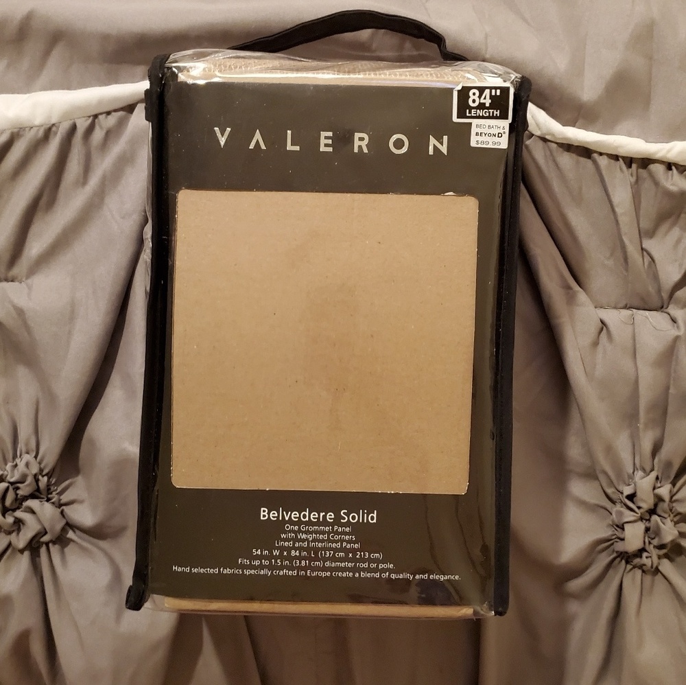 NWT Valeron grommet curtain panel